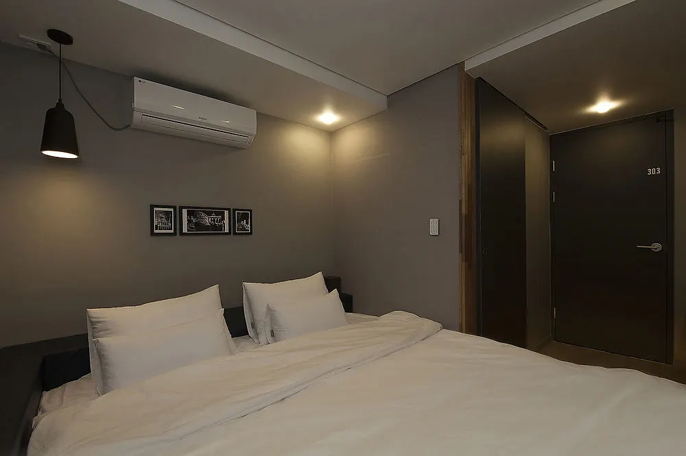 Hotel Gray