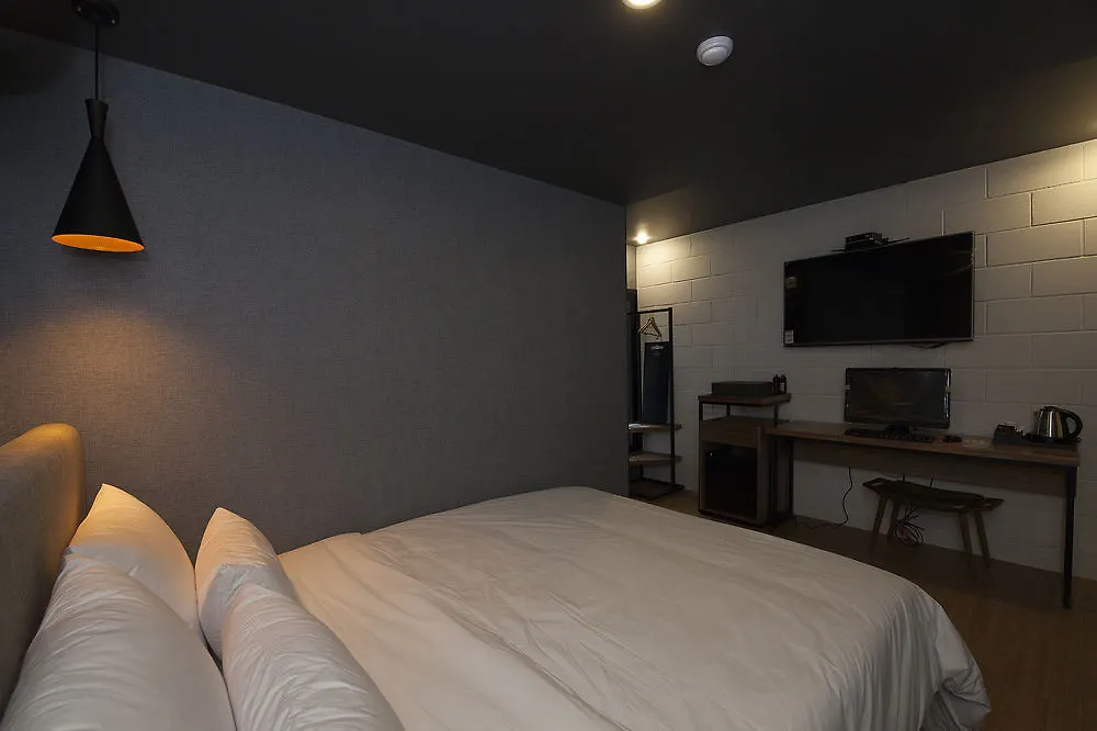 Hotel Gray